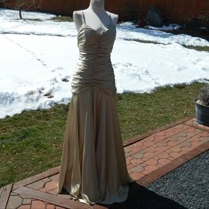 Jessica McClintock Gunne Sax Gold Maxi Dress USA